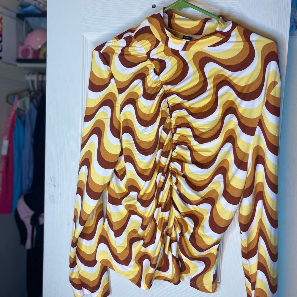 Abstract Colorful Shirt 💛🤎🧡